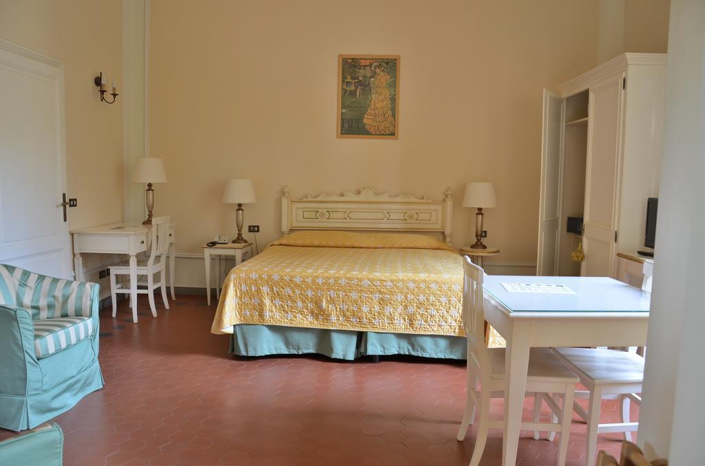 Residence Michelangiolo Флоренция Стая снимка